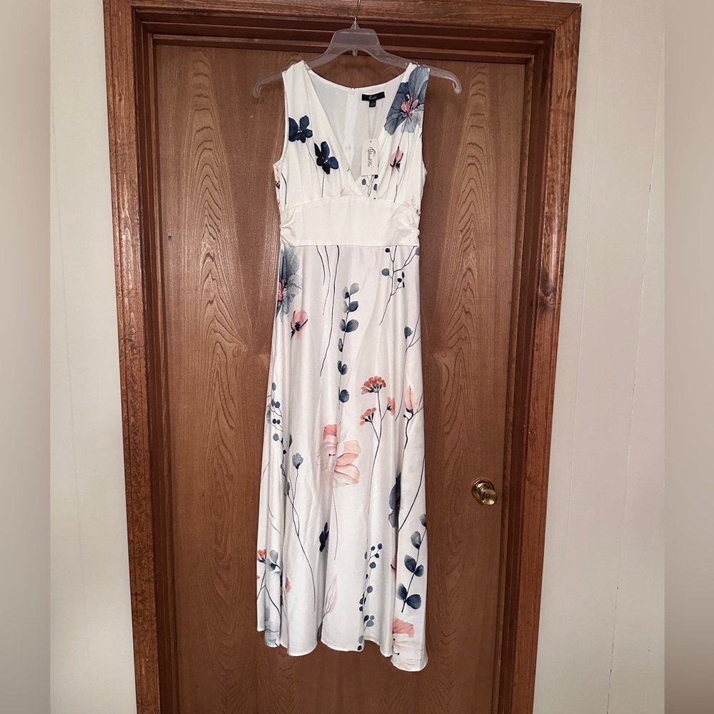 Women’s V neck‎ floral sleeveless maxi Easter dress Size S New with tag